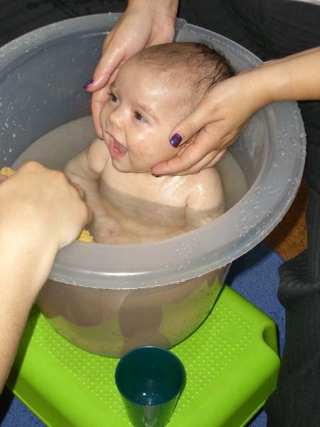 baby badeeimer tummy tub