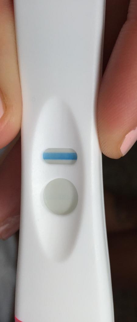 3er Uberfallig Schwangerschaftstest Sehr Hell Positiv Schwanger Erster Kinderwunsch